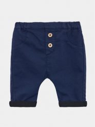 United Colors Of Benetton Szorty materiałowe 4AU0557RE Granatowy Modern Fit. Niebieskie szorty United Colors of Benetton, bez wzorów, z bawełny. Za 69.99 zł.