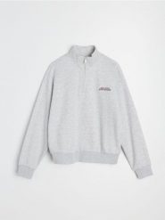 Bluza half-zip z haftowanym napisem z bawełną - szary. Szare bluzy Sinsay, l, bez wzorów, z bawełny, bez kaptura. Za 49.99 zł.