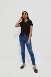 Jeansy skinny push up ciemnoniebieskie. Niebieskie jeansy MOODO, m, bez wzorów. W wyprzedaży za 36.99 zł.