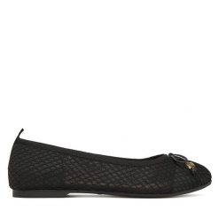 Baleriny LOVE MOSCHINO. Czarne baleriny Love Moschino, bez wzorów, bez obcasa. Za 469.99 zł.