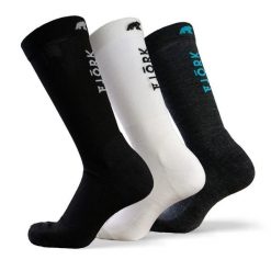 Skarpety Fresh Cut - zestaw 3 par. Białe skarpety FJORK MERINO, bez wzorów, z elastanu. W wyprzedaży za 189.00 zł.