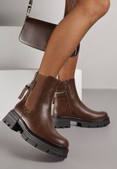 Brązowe Botki Typu Sztyblety na Platformie Ozdobione Aplikacją Nemalea. Brązowe botki Renee, z aplikacjami, z jeansu, bez obcasa, na platformie, bez zapięcia. Za 149.99 zł.