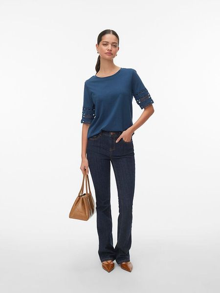 Vero Moda Koszulka w kolorze granatowym rozmiar: S. Niebieskie bluzki Vero Moda, s, bez wzorów, z bawełny, bez kołnierzyka, bez ramiączek. Za 55.95 zł.