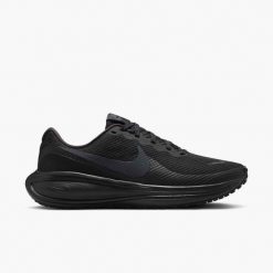 Buty sportowe damskie Nike Revolution 8. Czarne obuwie sportowe Nike, bez zapięcia, do biegania, Nike Revolution. Za 251.99 zł.