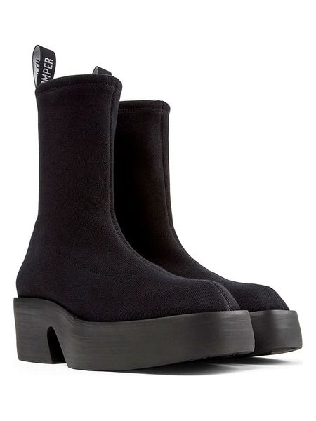 Camper Botki w kolorze czarnym rozmiar: 40. Czarne botki Camper, bez wzorów, bez obcasa, bez zapięcia. Za 279.11 zł.