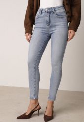 Niebieskie Dopasowane Bawełniane Jeansy Neviline. Niebieskie jeansy Born2be, l, bez wzorów. Za 89.99 zł.