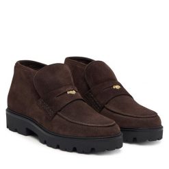 Botki Tommy Hilfiger. Brązowe botki TOMMY HILFIGER, bez wzorów, bez obcasa, na płaskiej podeszwie, bez zapięcia. Za 699.99 zł.