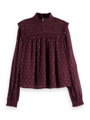 Scotch & Soda Bluzka w kolorze bordowym rozmiar: 36. Czerwone bluzki Scotch & Soda, bez wzorów, bez kołnierzyka, bez ramiączek. Za 310.45 zł.