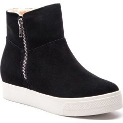 Botki STEVE MADDEN - Wanda Wedge Sneaker SM11000193-03002-015 Black Suede. Czarne botki Steve Madden, bez wzorów, z futra, bez obcasa, bez zapięcia. W wyprzedaży za 309.00 zł.