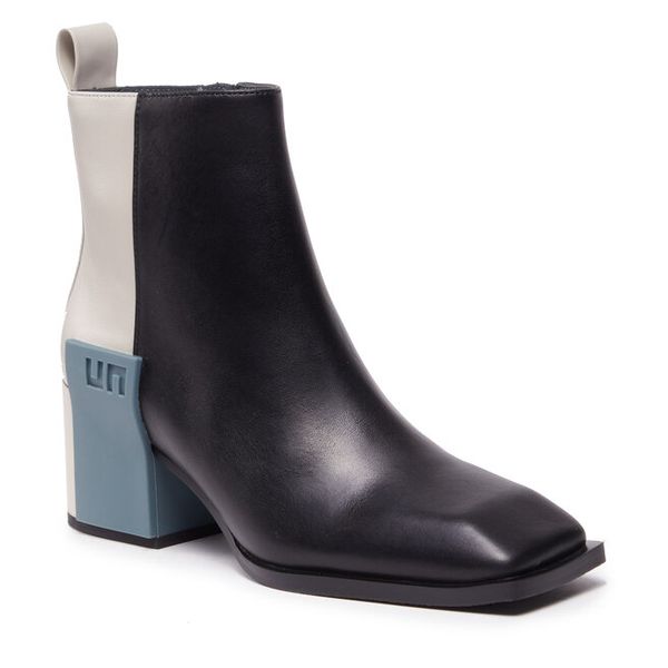 Botki United Nude. Czarne botki United Nude, bez wzorów, bez obcasa, na słupku, bez zapięcia. Za 1,199.00 zł.