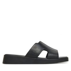 Klapki Lasocki. Czarne klapki Lasocki, bez wzorów, bez obcasa. Za 149.99 zł.
