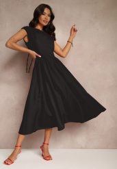Czarna Rozkloszowana Sukienka z Wiązaniem i Dekoltem w Kształcie Łódki Alanira. Czarne sukienki Renee, na co dzień, m, bez wzorów, eleganckie, bez kołnierzyka, bez ramiączek, midi, kopertowe. Za 109.99 zł.