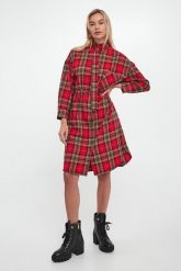 Sukienka koszulowa w kratkę Danny JOOP! JEANS. Sukienki Joop! Jeans, l, bez wzorów, z jeansu, bez kołnierzyka, bez ramiączek, koszulowe. Za 919.00 zł.