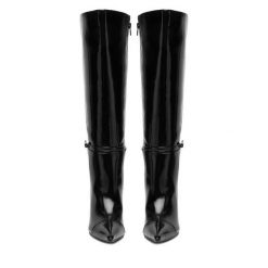 Kozaki DeeZee. Czarne kozaki DeeZee, bez obcasa, na szpilce, bez zapięcia. Za 259.99 zł.