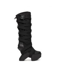 United Nude Kozaki Boulder Boot 109440154 Czarny. Czarne kozaki United Nude, z materiału, bez obcasa, na koturnie, bez zapięcia. Za 2,039.00 zł.