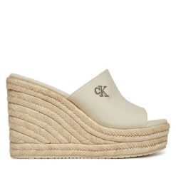 Espadryle Calvin Klein Jeans. Espadryle Calvin Klein Jeans, bez wzorów, z jeansu, bez obcasa, bez zapięcia. Za 289.99 zł.