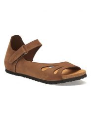 Comfortfusse Skórzane sandały w kolorze jasnobrązowym rozmiar: 41. Brązowe sandały Comfortfüße, bez wzorów, ze skóry, klasyczne, z otwartym noskiem, bez obcasa, bez zapięcia. Za 259.13 zł.