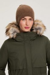 Czapka beanie brązowa. Brązowe czapki MOODO, bez wzorów, z elastanu. Za 39.99 zł.