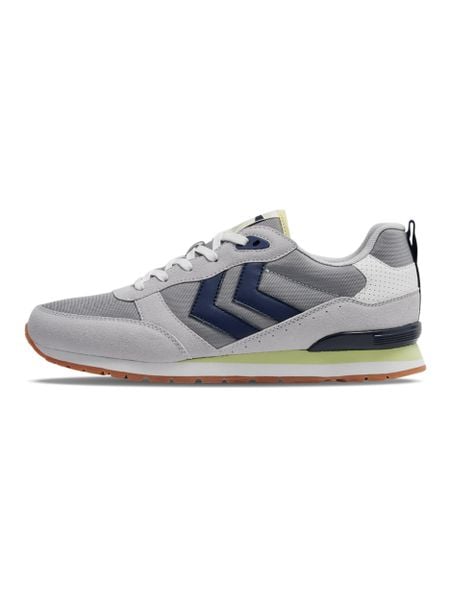 Buty Hummel Monaco 86 NS. Brązowe trekkingi Hummel, z materiału, trekkingowe. Za 289.70 zł.