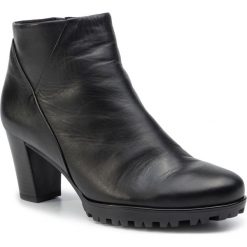 Botki GABOR - 92.861.67 Schwarz (Micro). Czarne botki Gabor, bez wzorów, z materiału, bez obcasa, na obcasie, bez zapięcia. W wyprzedaży za 279.00 zł.
