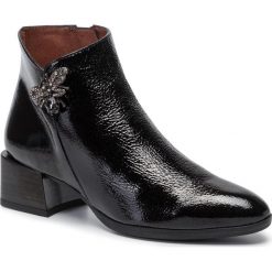 Botki HISPANITAS - Nadia HI99512 Black. Czarne botki Hispanitas, z aplikacjami, z lakierowanej skóry, bez obcasa, bez zapięcia. Za 589.00 zł.