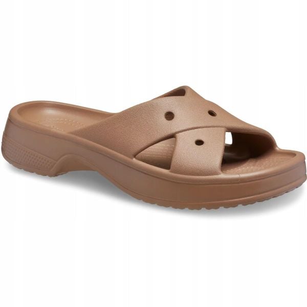 Klapki Dla Dorosłych Crocs Classic Cross Strap. Brązowe klapki Crocs, bez wzorów, z materiału, bez obcasa. Za 159.99 zł.