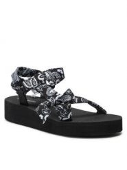 Sandały DeeZee. Brązowe sandały DeeZee, bez wzorów, bez obcasa, na szpilce, bez zapięcia. Za 159.99 zł.