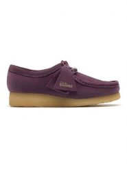Clarks Skórzane trzewiki "Wallabee" w kolorze fioletowym rozmiar: 38. Różowe półbuty sznurowane Clarks, bez wzorów, eleganckie, bez obcasa, bez zapięcia. Za 284.82 zł.