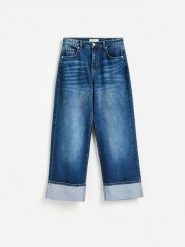 Jeansy wide leg z podwinięciem - niebieski. Niebieskie jeansy Reserved, bez wzorów. Za 199.99 zł.