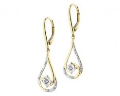 Kolczyki z żółtego i białego złota z diamentami - 0,08 ct - próba 585. Białe kolczyki Apart, z diamentem, złote. Za 3,290.00 zł.