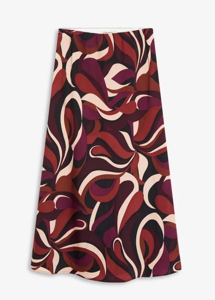 Spódnica midi z lejącej satyny. Czerwone spódnice bonprix, bez wzorów, z satyny, midi. Za 149.99 zł.