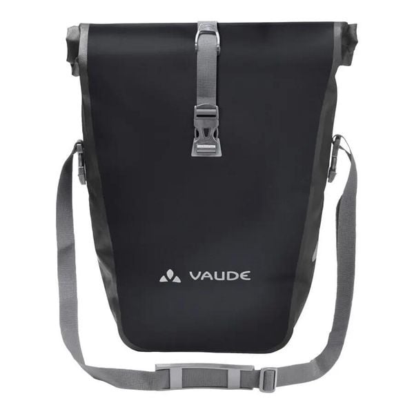 Torba rowerowa VAUDE Aqua Back. Niebieskie torby na ramię Vaude, bez wzorów, z materiału, biznesowe, na ramię, małe, bez dodatków. Za 665.65 zł.