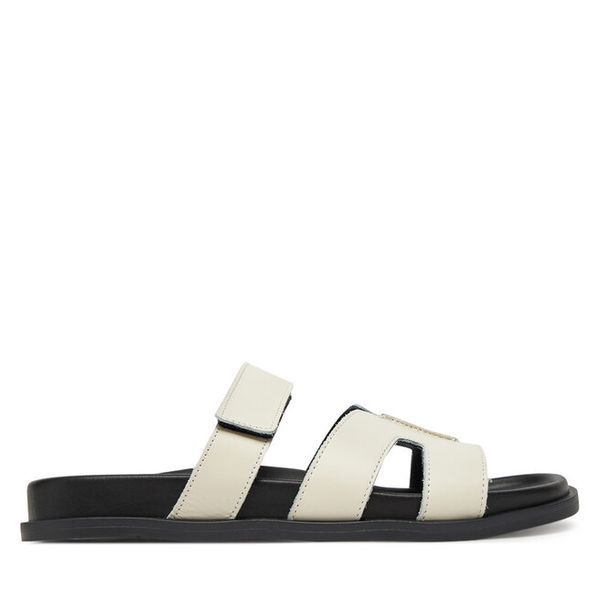 Klapki GINO ROSSI. Białe klapki Gino Rossi, bez wzorów, bez obcasa. Za 249.99 zł.