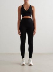 Damskie legginsy z wysokim stanem, squat proof, modelujące Sculpting Fit czarne. Czarne legginsy AIM'N, l, bez wzorów, z lycry, z podwyższonym stanem. Za 424.00 zł.