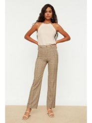 Trendyol Spodnie w kolorze brązowo-beżowym rozmiar: 40. Brązowe spodnie materiałowe Trendyol, bez wzorów, z materiału. Za 60.99 zł.