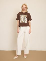 BGN Koszulka w kolorze brązowym rozmiar: 36. Brązowe bluzki BGN, bez wzorów, bez kołnierzyka, bez ramiączek. Za 56.99 zł.