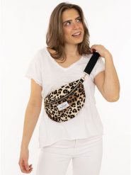 Zwillingsherz Saszetka w kolorze jasnobrązowo-czarnym rozmiar: onesize. Brązowe torby na ramię Zwillingsherz, bez wzorów, z materiału, sportowe, na ramię, bez dodatków. Za 147.91 zł.