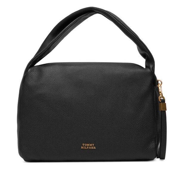 Torebka Tommy Hilfiger. Czarne torebki klasyczne TOMMY HILFIGER, bez wzorów, bez dodatków. Za 849.99 zł.