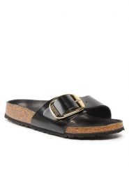 Birkenstock Klapki Madrid 1022650 Czarny. Czarne klapki Birkenstock, bez wzorów, z lakierowanej skóry, bez obcasa. Za 629.99 zł.