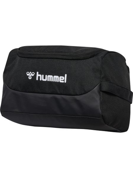 Kosmetyczka Hummel Lead Toiletry Bag. Czarne kufry i kosmetyczki Hummel, bez wzorów, z materiału, bez dodatków. Za 121.00 zł.