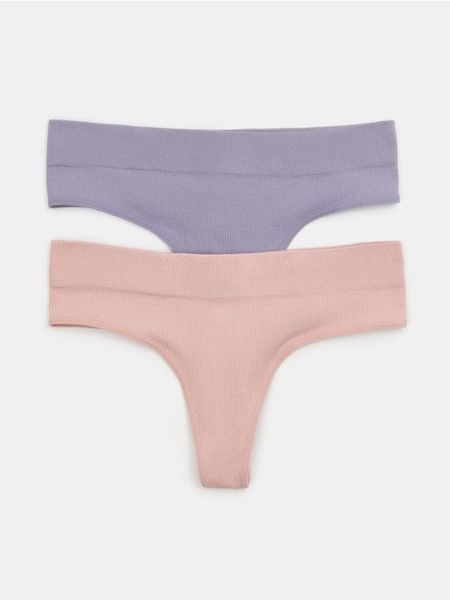 Bezszwowe stringi prążkowane 2 pack - wielobarwny. Stringi Sinsay, bez wzorów, prążkowane. Za 19.99 zł.