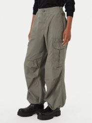 G-Star Raw Spodnie materiałowe D29375-D387 Zielony Loose Fit. Zielone spodnie materiałowe G-Star Raw, bez wzorów, z bawełny. Za 458.99 zł.