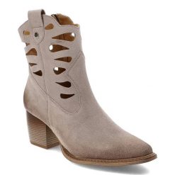 Beżowe Botki Maciejka Stylowe Kowbojki Damskie. Brązowe botki Maciejka, bez wzorów, bez obcasa, na obcasie, bez zapięcia. Za 416.99 zł.