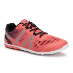Buty barefoot damskie Xero Shoes HFS. Czerwone trekkingi XERO SHOES, trekkingowe. Za 279.99 zł.