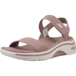 Sandały SKECHERS GO WALK ARCH FIT 2.0 Rose. Czerwone sandały Skechers, bez wzorów, z materiału, bez obcasa, bez zapięcia. Za 490.00 zł.