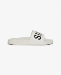Superdry Pool Sliders klapki basenowe z wyściełanymi paskami – Brilliant White. Białe klapki Superdry, bez wzorów, z poliesteru, bez obcasa. Za 143.70 zł.