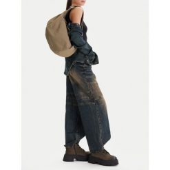 Torebka Guess Jeans. Zielone torebki klasyczne Guess Jeans, z aplikacjami, z jeansu, bez dodatków. Za 199.99 zł.