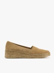 Oliwkowe espadryle na platformie. Zielone espadryle Ryłko, bez wzorów, ze skóry, bez obcasa, na platformie, bez zapięcia. W wyprzedaży za 179.99 zł.