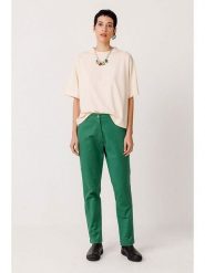 SKFK Spodnie chino "Ekora" w kolorze zielonym rozmiar: 42. Zielone spodnie materiałowe SKFK, bez wzorów. Za 260.99 zł.