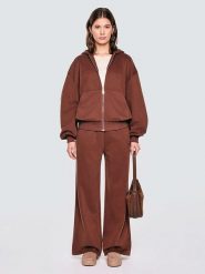 BIG STAR Spodnie dresowe w kolorze brązowym rozmiar: M. Brązowe spodnie dresowe Big Star, m, bez wzorów, z dresówki. Za 99.99 zł.